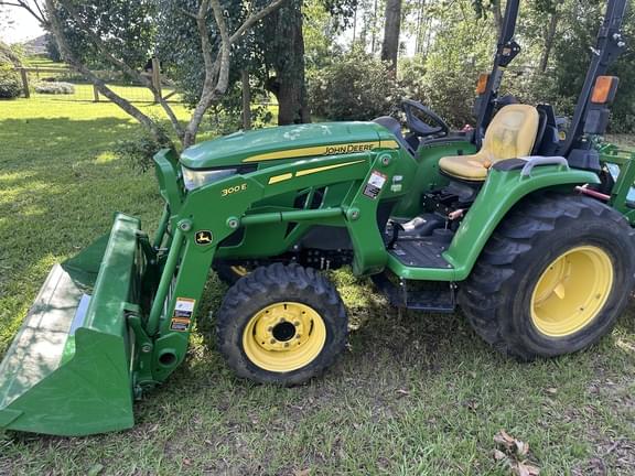 Image of John Deere 3032E Primary image