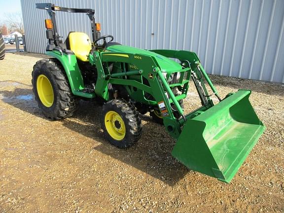 Image of John Deere 3032E equipment image 1