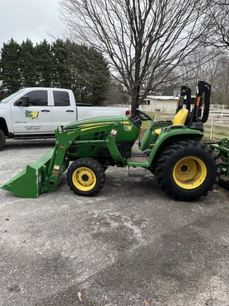 2019 John Deere 3032E Equipment Image0