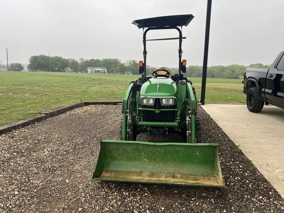 Image of John Deere 3032E equipment image 3