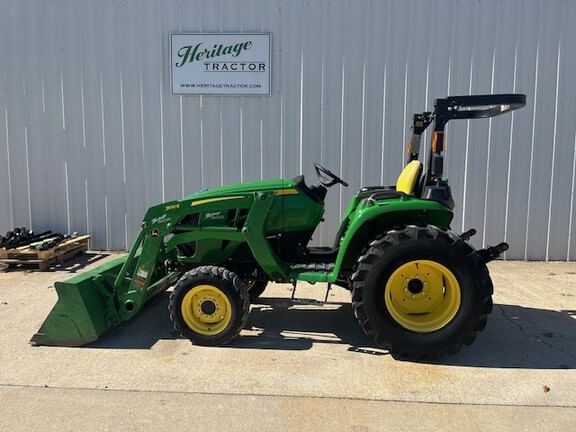 2019 John Deere 3032E Equipment Image0