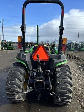 Image of John Deere 3032E equipment image 1