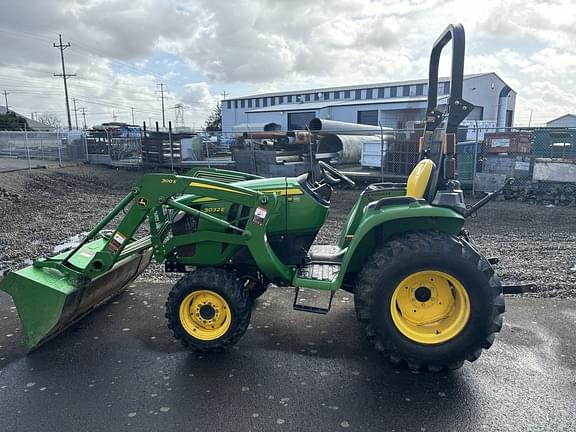 Image of John Deere 3032E Primary image