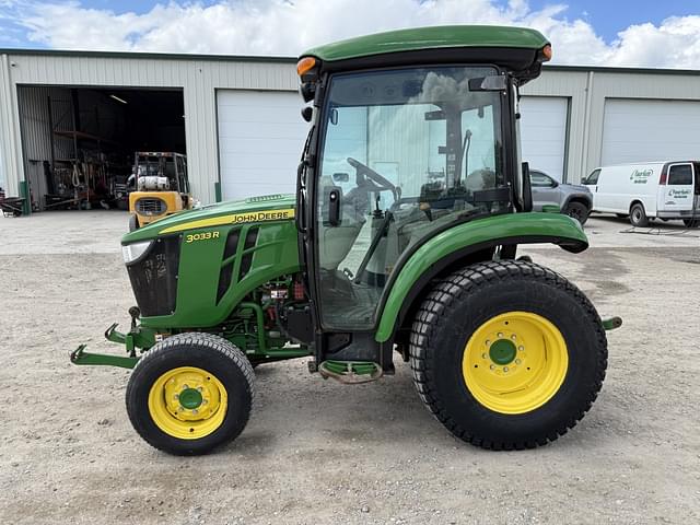 Image of John Deere 3033R equipment image 1