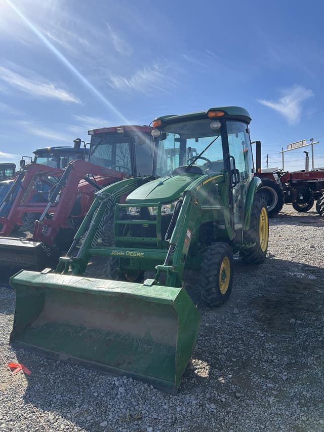 Image of John Deere 3033R equipment image 2