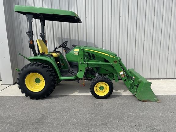 Image of John Deere 3033R equipment image 1