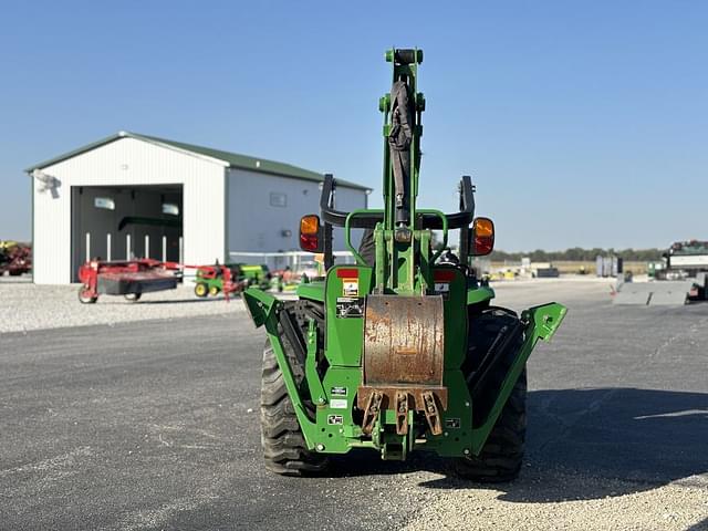 Image of John Deere 3033R equipment image 3