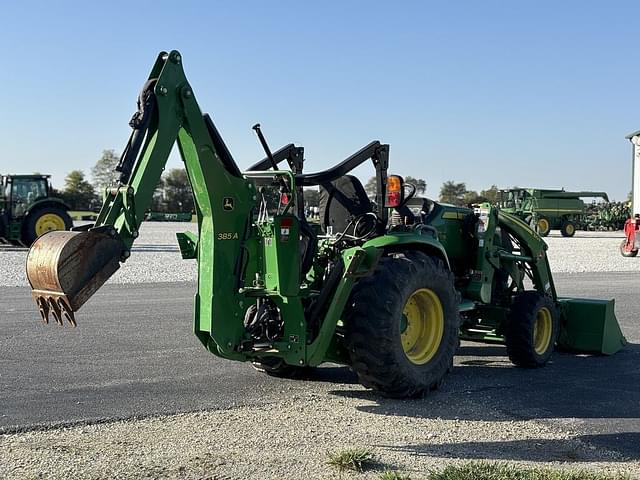 Image of John Deere 3033R equipment image 4