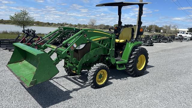 Image of John Deere 3033R equipment image 1