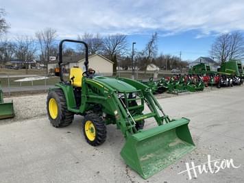 Main image John Deere 3033R