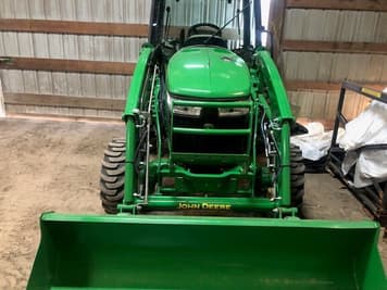 Main image John Deere 3033R