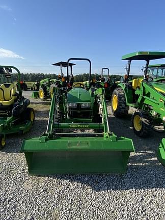 Image of John Deere 3035D Primary image