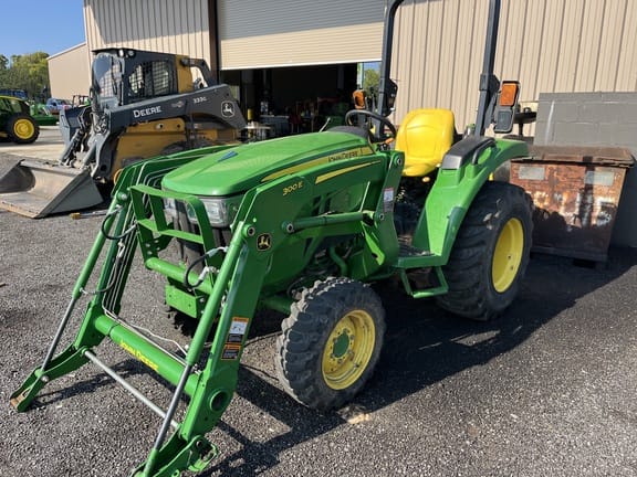 2019 John Deere 3035D Equipment Image0