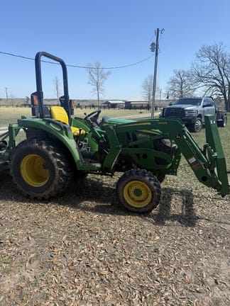 2019 John Deere 3035D Equipment Image0