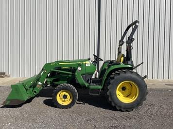 Main image John Deere 3038E