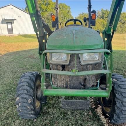 Image of John Deere 3038E equipment image 4