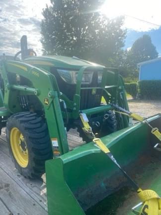 Image of John Deere 3038E equipment image 2