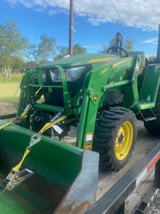 2019 John Deere 3038E Equipment Image0