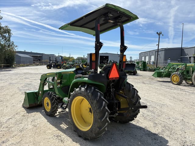 Image of John Deere 3038E equipment image 2