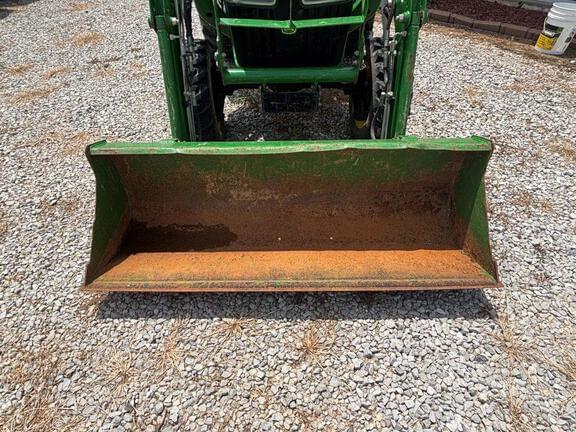 Image of John Deere 3038E equipment image 1