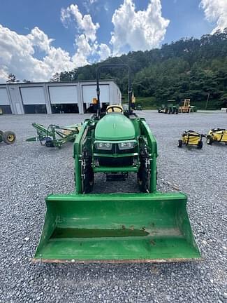 Image of John Deere 3038E equipment image 3