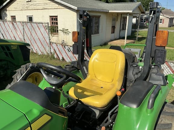 Image of John Deere 3038E equipment image 1