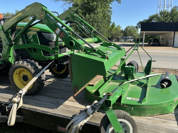 Image of John Deere 3038E equipment image 4