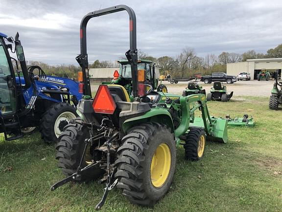 Image of John Deere 3038E equipment image 3