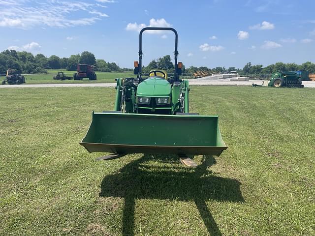 Thumbnail image John Deere 3038E 1