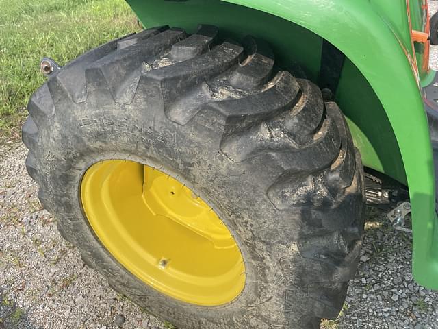 Thumbnail image John Deere 3038E 7