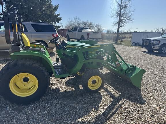 Image of John Deere 3038E equipment image 2