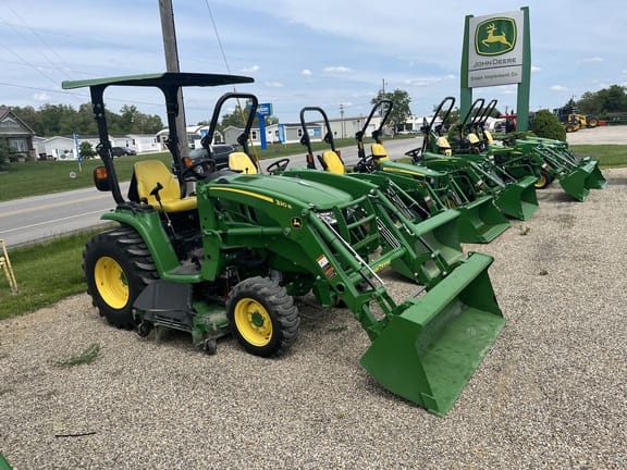 Main image John Deere 3039R