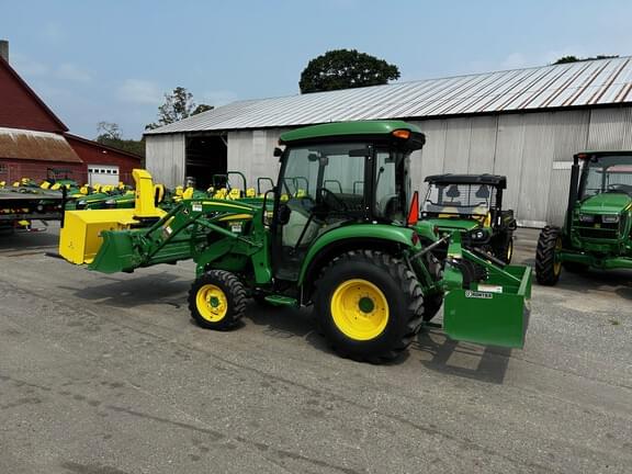 Image of John Deere 3039R Primary image