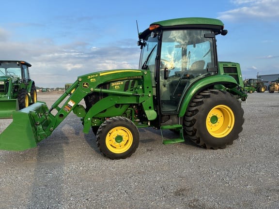 2019 John Deere 3039R Equipment Image0