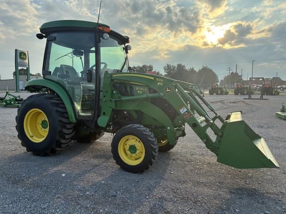 Image of John Deere 3039R equipment image 2