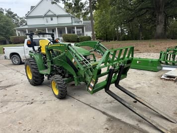 Main image John Deere 3039R