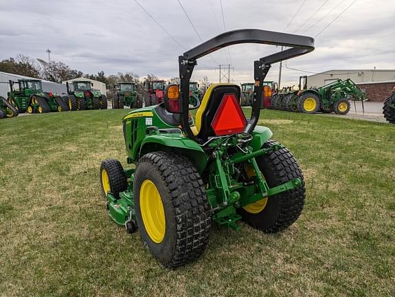 Image of John Deere 3039R equipment image 1