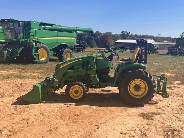 Image of John Deere 3039R equipment image 3