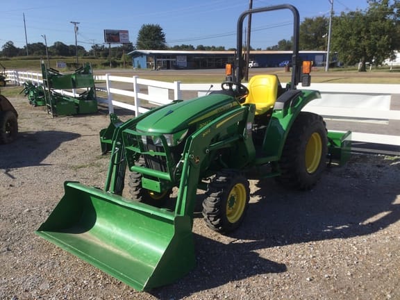 2019 John Deere 3043D Equipment Image0