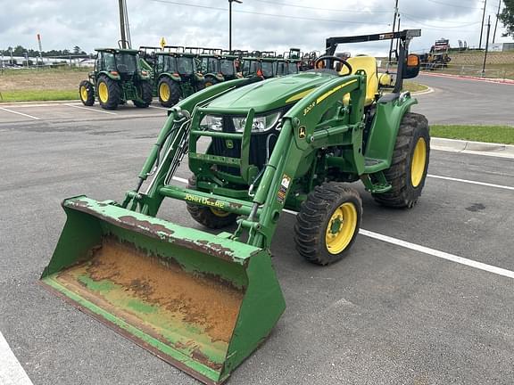 Image of John Deere 3046R equipment image 4