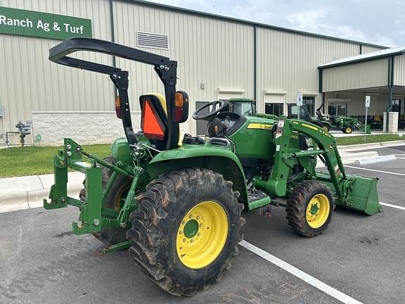 Image of John Deere 3046R equipment image 2