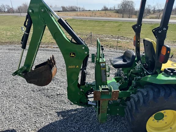 Image of John Deere 3046R equipment image 4