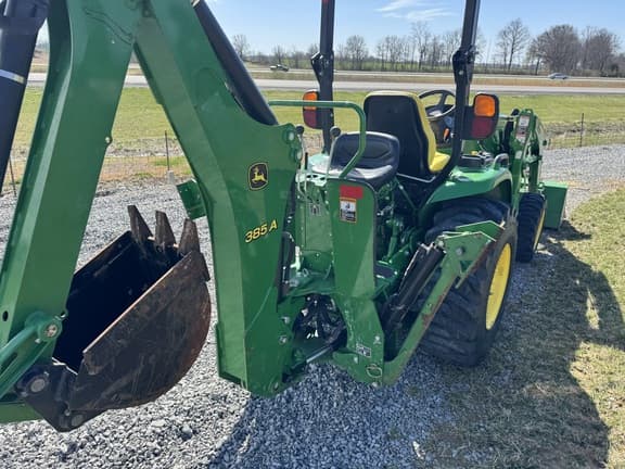 Image of John Deere 3046R equipment image 3