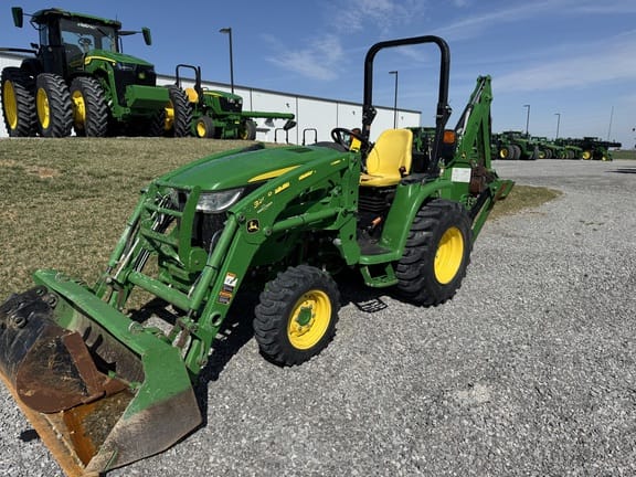 2019 John Deere 3046R Equipment Image0