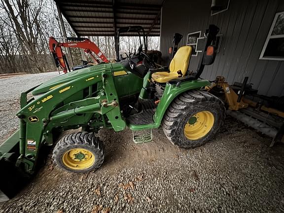 Image of John Deere 3046R Primary image