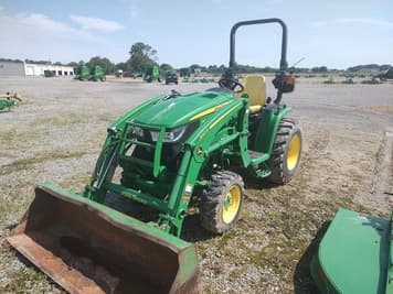 Main image John Deere 3046R