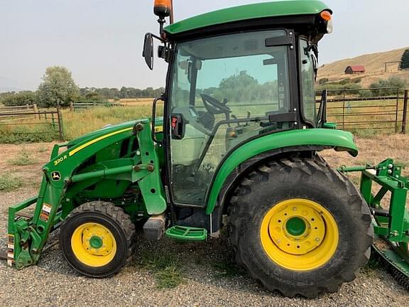 Image of John Deere 3046R Primary image