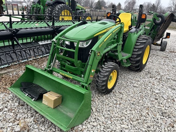2019 John Deere 3046R Equipment Image0