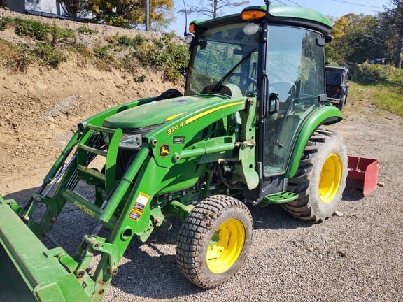 Main image John Deere 3046R