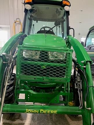 Image of John Deere 3046R equipment image 1